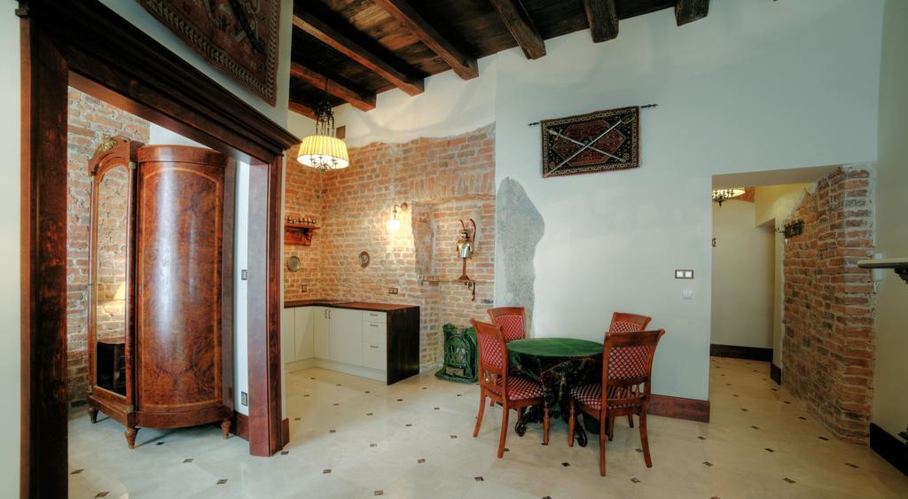 Only Krakow Apartments 객실 사진